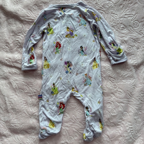 Magnetic Me princess footiee - Picture 4 of 4